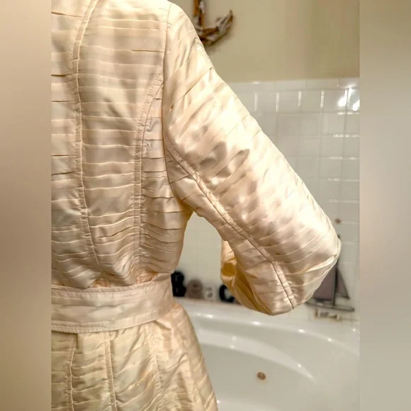 DESIGNER! DONCASTER COLLECTION!🌸100% SILK PEACOAT/DUSTER/White/Size-10 - Picture 9 of 16